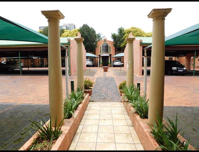 174M² BUILDING TO LET IN RANDBURG CENTRAL